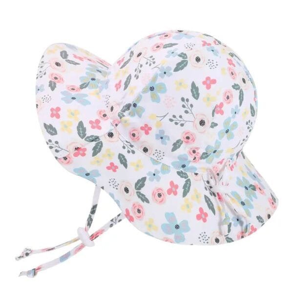Petityu Beyaz Üstü Çiçekli Yazlık Şapka