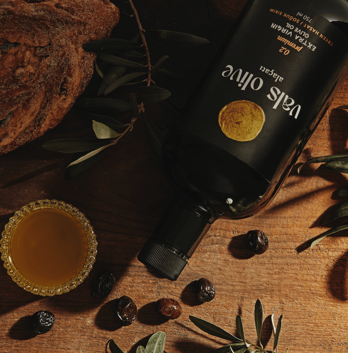 VALS OLIVE Premium Erken Hasat Soğuk Sıkım Naturel Sızma Katkısız Zeytinyağı (750 ml) 4 VALS OLIVE Premium Erken Hasat Soğuk Sıkım Naturel Sızma Katkısız Zeytinyağı (750 ml)